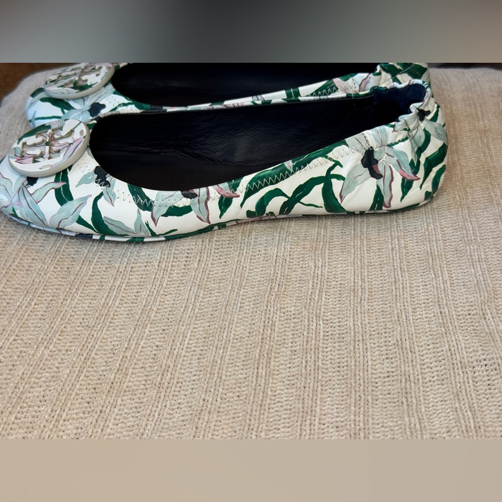 Tory Burch Women's Floral Flats - Ivory Desert White, and Green - Picture 3 of 10